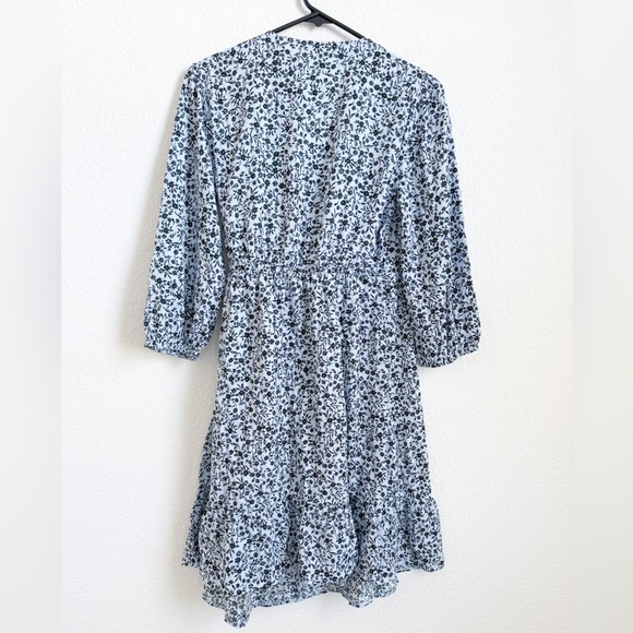 New Look Maternity wrap mini dress in blue floral print - 4 - Picture 9 of 10